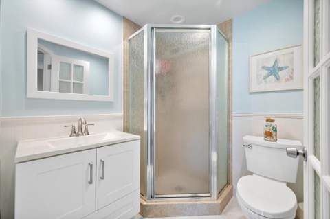 5171 W Oakland Park Boulevard #204, Lauderdale Lakes FL - photo 19 of 36