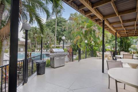 5171 W Oakland Park Boulevard #204, Lauderdale Lakes FL - photo 21 of 36