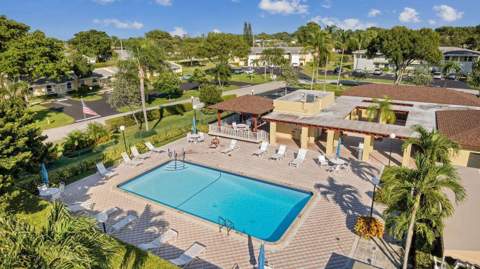 1160 Mahogany Way #103, Delray Beach FL - photo 24 of 26