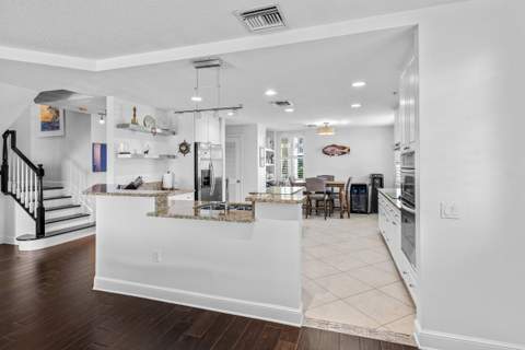 305 E Ocean Avenue #Th-7, Lantana FL - photo 7 of 23