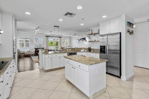305 E Ocean Avenue #Th-7, Lantana FL - photo 9 of 23