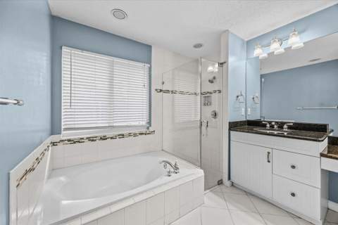 18831 Misty Lake Drive, Jupiter FL - photo 23 of 51