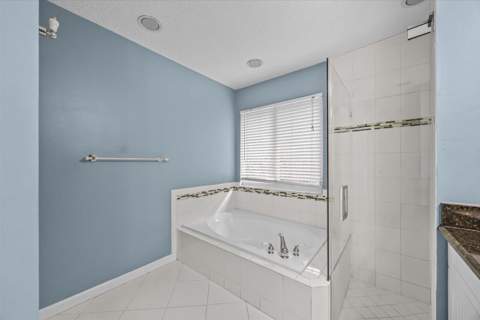 18831 Misty Lake Drive, Jupiter FL - photo 24 of 51