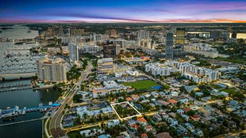 228 9TH Street, West Palm Beach FL - photo 7 of 31