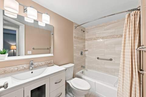 610 TENNIS CLUB Drive #305, Fort Lauderdale FL - photo 21 of 40
