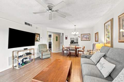 610 TENNIS CLUB Drive #305, Fort Lauderdale FL - photo 6 of 40