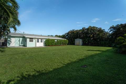18966 SE Southgate Drive, Jupiter FL - photo 20 of 23
