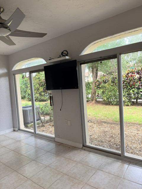 6654 Via Regina, Boca Raton FL - photo 24 of 48