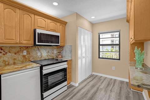 3100 NE 48th Street #609, Fort Lauderdale FL - photo 12 of 38