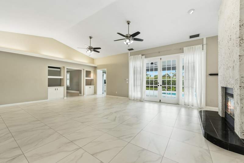 3 bedroom Single Family Residence at 1282 SW Bent Pine Cove, Country Club Estates Parcel 8 Phase 1, Port St. Lucie — photo 4