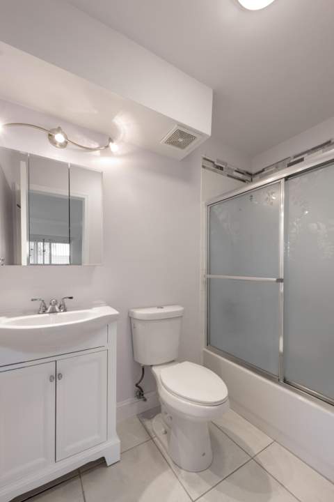 190 Saxony D, Delray Beach FL - photo 15 of 43