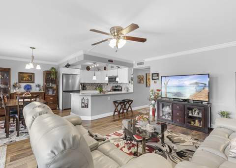 2041 Lyndhurst J, Deerfield Beach FL - photo 8 of 70