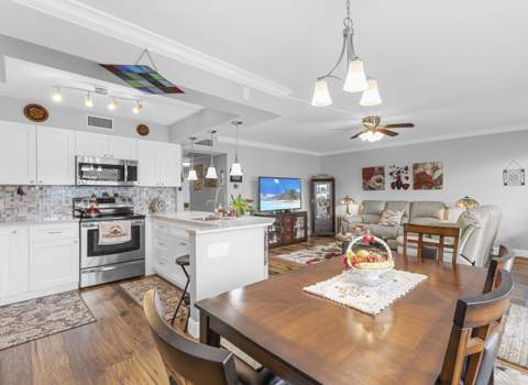 2041 Lyndhurst J, Deerfield Beach FL - photo 10 of 70