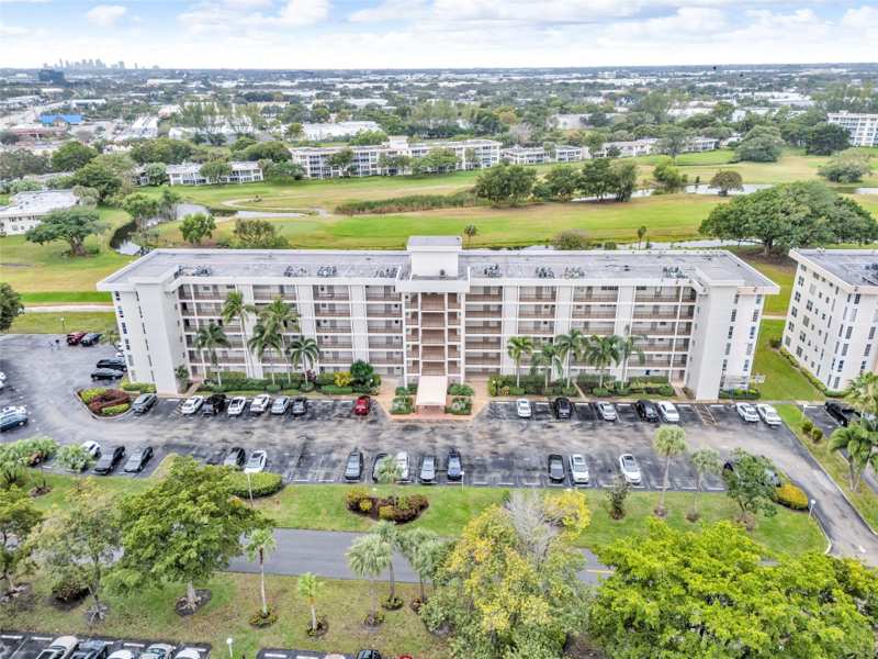 3 bedroom Condominium at 3001 S Course Drive #301, No 18 Palm-Aire Country Club, Pompano Beach — photo 1