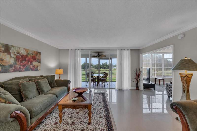 3 bedroom Condominium at 3001 S Course Drive #301, No 18 Palm-Aire Country Club, Pompano Beach — photo 3
