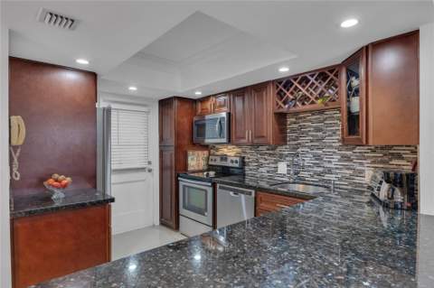 3001 S Course Drive #301, Pompano Beach FL - photo 11 of 42