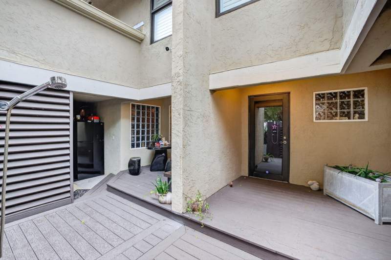 5 bedroom Single Family Residence at 210 Washingtonia Avenue, Lauderdale By The Sea, Lauderdale-By-The-Sea — photo 5