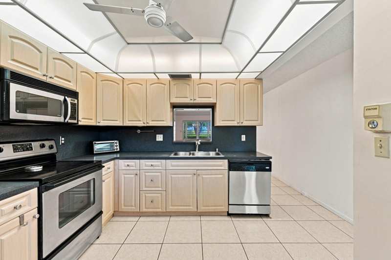 2 bedroom Condominium at 2101 Lucaya Bend #C1, Lucaya Village 2-E Condo, Coconut Creek — photo 1