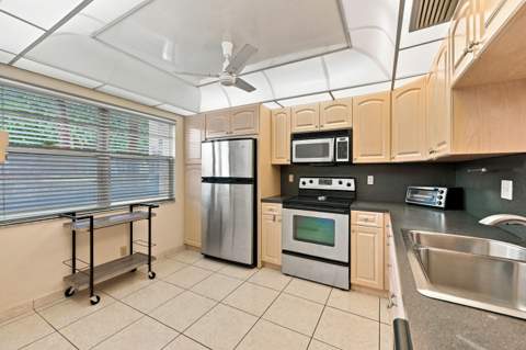 2101 Lucaya Bend #C1, Coconut Creek FL - photo 9 of 43
