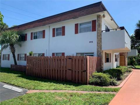 206 SW 1ST Street #J-1, Pompano Beach FL - photo 9 of 18