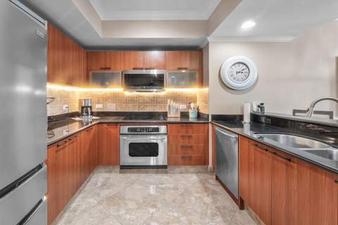 2640 Lake Shore Drive #1210, Riviera Beach FL - photo 8 of 59