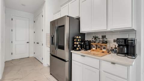 1715 SW Apache Avenue, Port St. Lucie FL - photo 9 of 24
