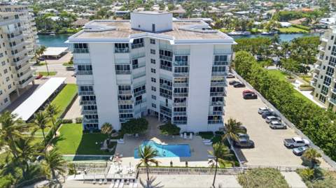 1057 Hillsboro Mile #214, Hillsboro Beach FL - photo 20 of 23