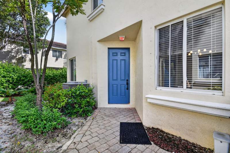 2 bedroom Townhouse at 2785 S EVERGREEN Circle, QUANTUM PARK TOWNHOMES, Boynton Beach — photo 4