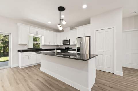 5310 Sunset Boulevard, Fort Pierce FL - photo 19 of 53