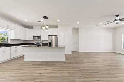 5310 Sunset Boulevard, Fort Pierce FL - photo 15 of 53