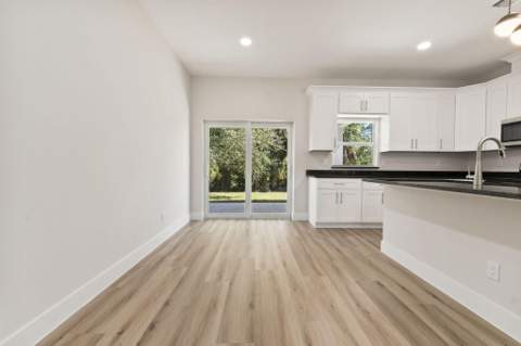 5310 Sunset Boulevard, Fort Pierce FL - photo 18 of 53