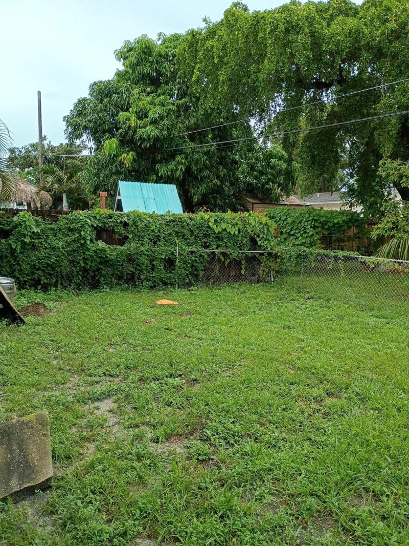 6 bedroom Single Family Residence at 6851 SW 6th Street, BOULEVARD HEIGHTS SEC TEN, Pembroke Pines — photo 4