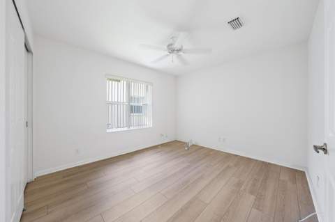 6857 BLUE BAY Circle, Lake Worth FL - photo 19 of 37