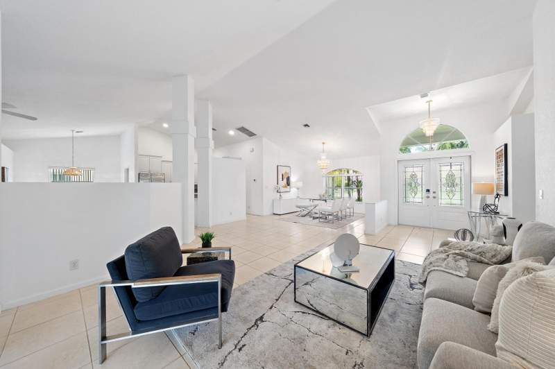 3 bedroom Single Family Residence at 6857 BLUE BAY Circle, LAKEVIEW ESTATES PH 1, Lake Worth — photo 3