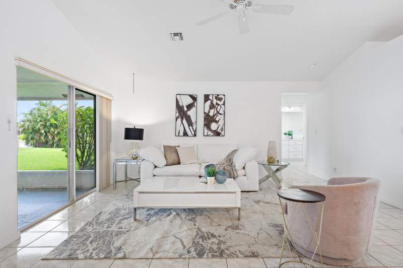 3 bedroom Single Family Residence at 6857 BLUE BAY Circle, LAKEVIEW ESTATES PH 1, Lake Worth — photo 5