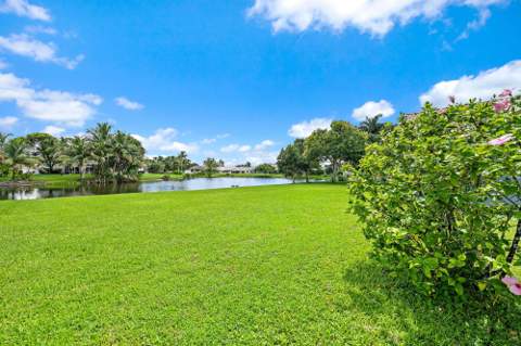 6857 BLUE BAY Circle, Lake Worth FL - photo 24 of 37