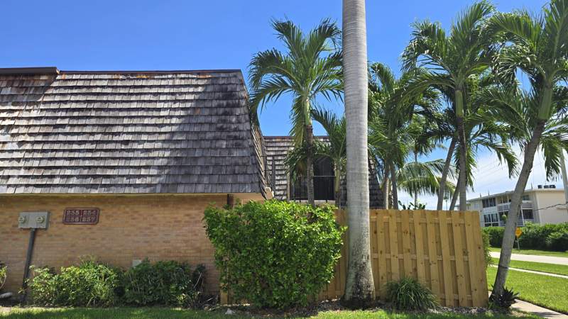 2 bedroom Townhouse at 257 Lake Arbor Drive, Lakewood Of Palm Springs, Palm Springs — photo 4