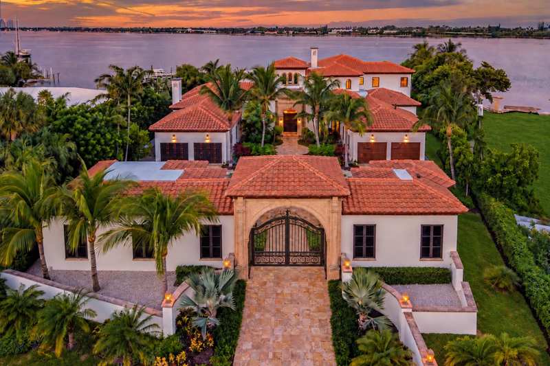 7 bedroom Single Family Residence at 3400 N Flagler Drive, North Shore Terrace 2, West Palm Beach — photo 1