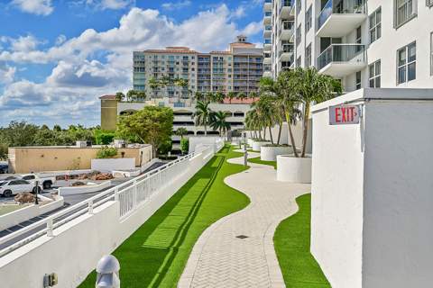 3015 N Ocean Boulevard #17B, Fort Lauderdale FL - photo 22 of 53