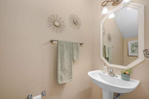 2036 SE Avon Park Drive, Port St. Lucie FL - photo 10 of 25