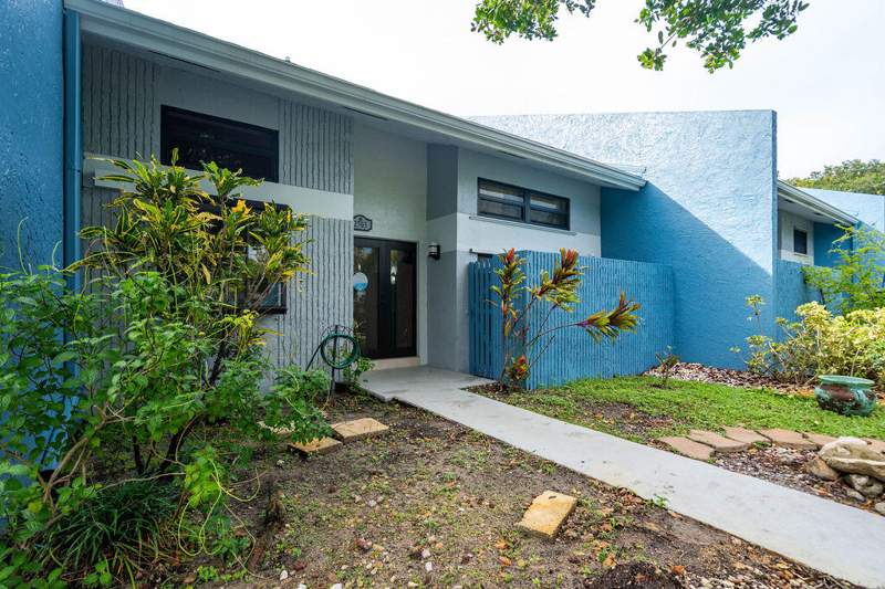 2 bedroom Condominium at 2840 S OAKLAND FOREST Drive #2703, LOFTS OF OAKLAND FOREST TWO, Oakland Park — photo 3