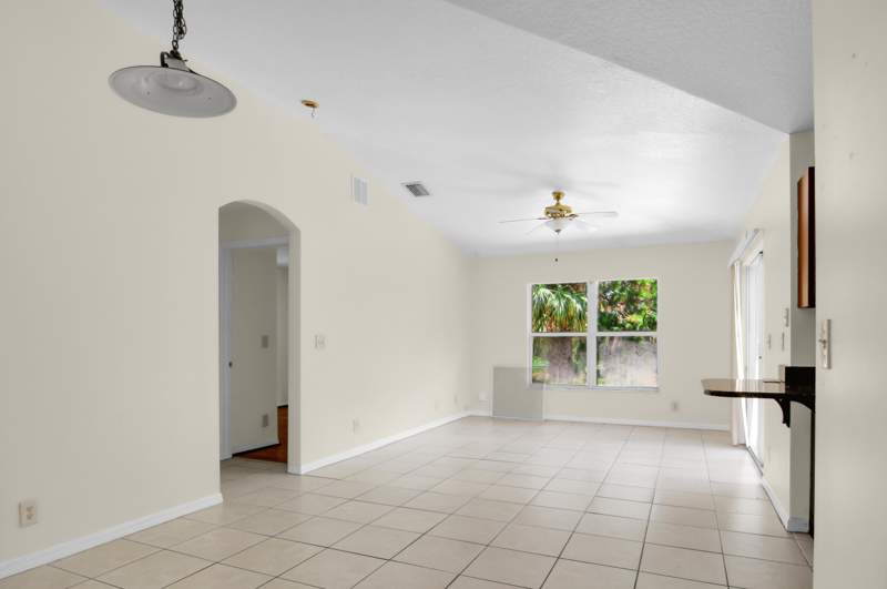 3 bedroom Single Family Residence at 1931 SW Fears Avenue, PORT ST LUCIE SECTION 7, Port St. Lucie — photo 5