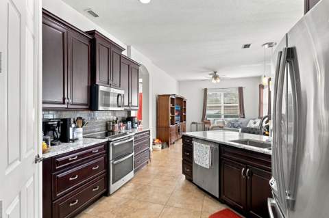 718 SW Myakka River, Port St. Lucie FL - photo 12 of 26