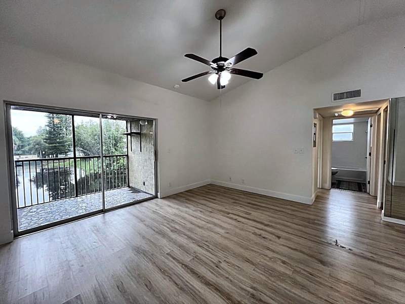 2 bedroom Condominium at 719 Gardens Drive #206, Gardens North Eleven Condo, Pompano Beach — photo 4
