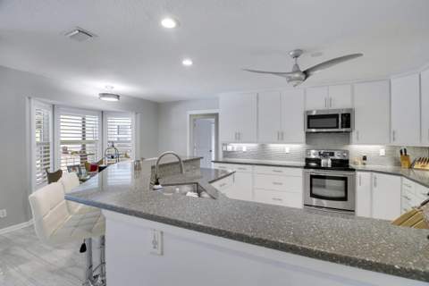 8552 Thousand Pines Circle, West Palm Beach FL - photo 6 of 62