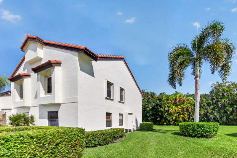 2 bedroom Condominium at 5939 Parkwalk Drive, Coves At Parkwalk Condo/Aberdeen, Boynton Beach — photo 2