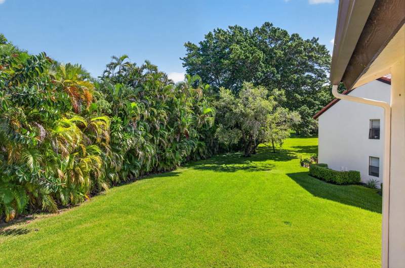 2 bedroom Condominium at 5939 Parkwalk Drive, Coves At Parkwalk Condo/Aberdeen, Boynton Beach — photo 3