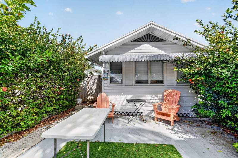 3 bedroom Single Family Residence at 306 N J Street, Town Of Lake Worth, Lake Worth Beach — photo 4