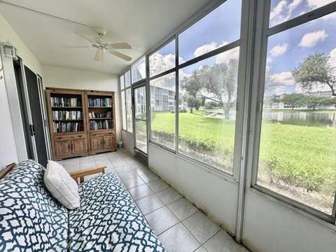 1041 Guilford C, Boca Raton FL - photo 10 of 33