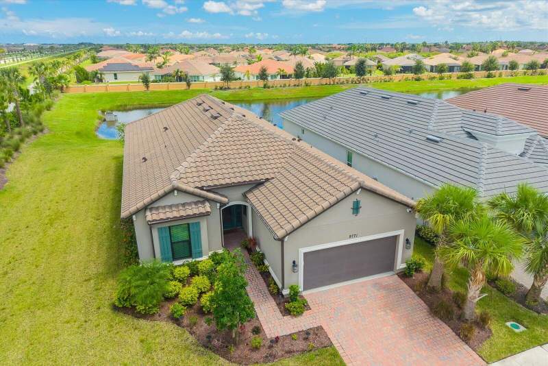 3 bedroom Single Family Residence at 9771 Santini Road, ESPLANADE AT TRADITION PHASE 2, Port St. Lucie — photo 2